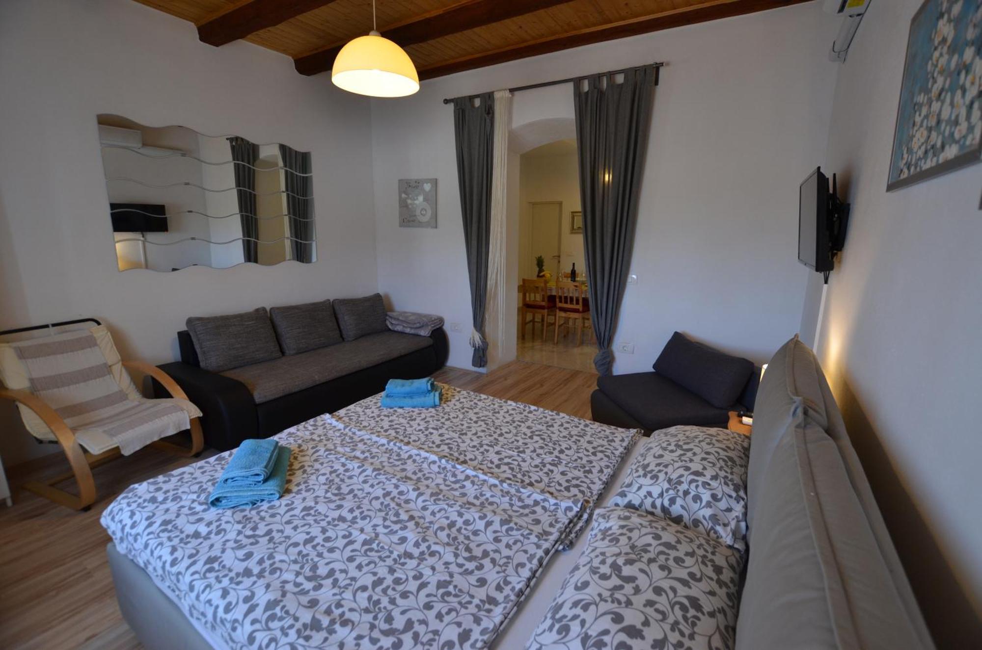 Graziella Apartment 罗维尼 外观 照片